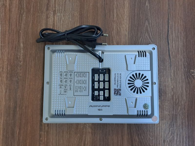 IP-відеодомофон SEVEN DP-7577 FHDW black  21893 фото
