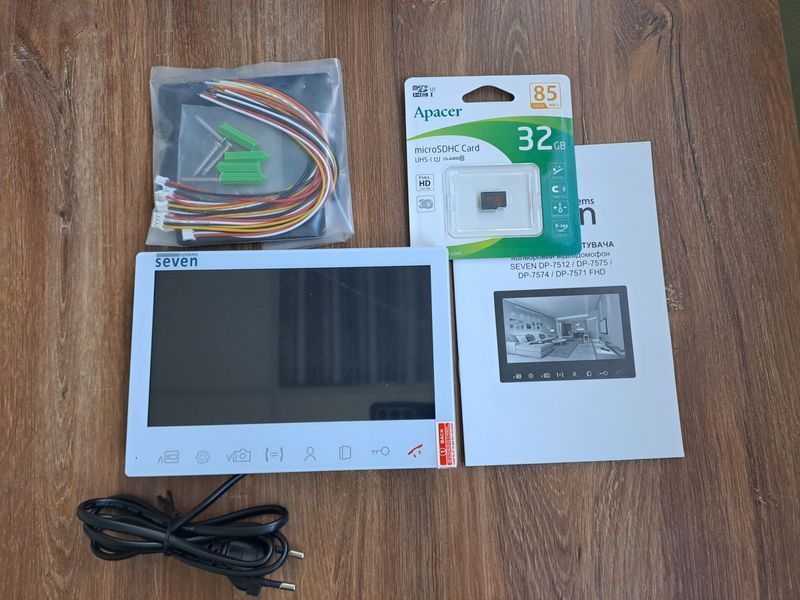 Видеодомофон SEVEN DP-7575 FHD IPS white  21908 фото